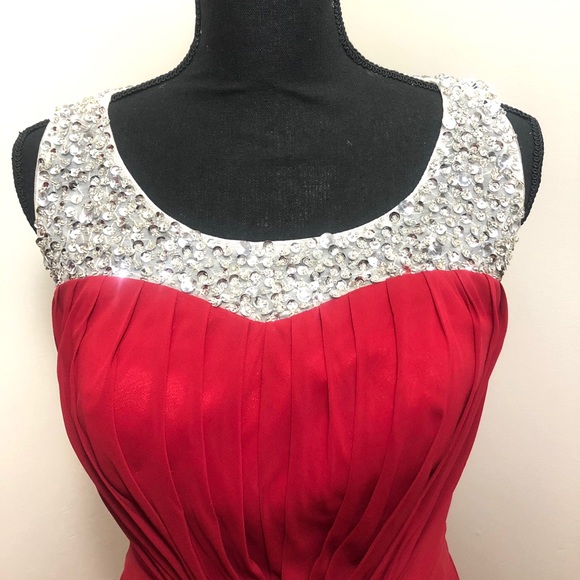 Dress - Picture 5 of 6